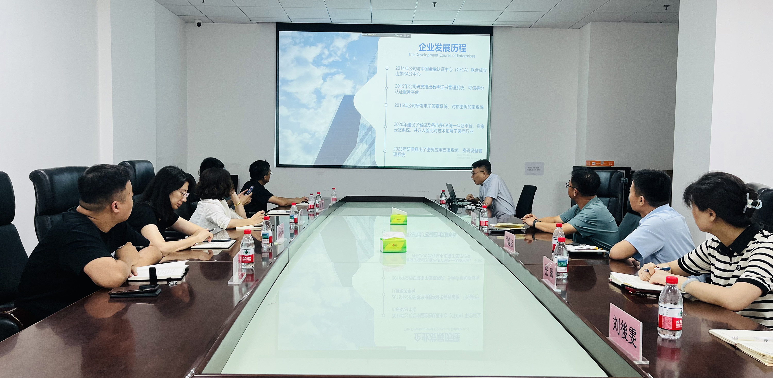 1752473731576453.jpg 1752473731576453.jpg